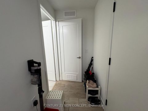 Photo 10 at 738 - 135 Lower Sherbourne Street, Moss Park, Toronto