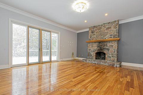 Photo 12 at 369 Coventry Hill Trail, Summerhill Estates, Newmarket