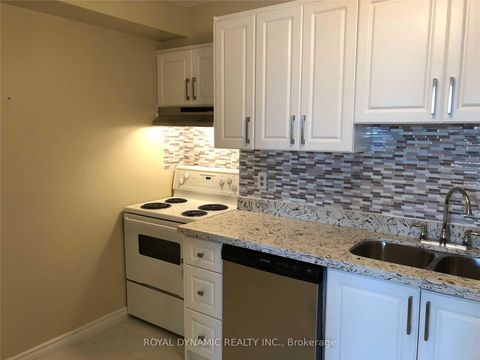 Photo 11 at 806 - 15 Torrance Road, Eglinton East, Toronto