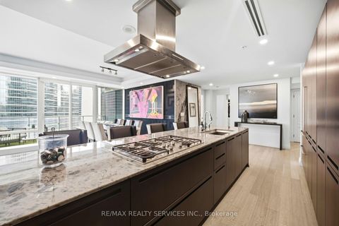 Photo 13 at 2209 - 180 University Avenue, Bay Street Corridor, Toronto