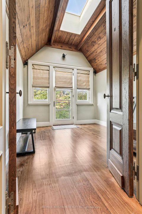 Photo 12 at 8 Belmont Street, Annex, Toronto