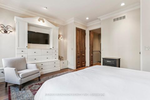 Photo 15 at 8 Belmont Street, Annex, Toronto