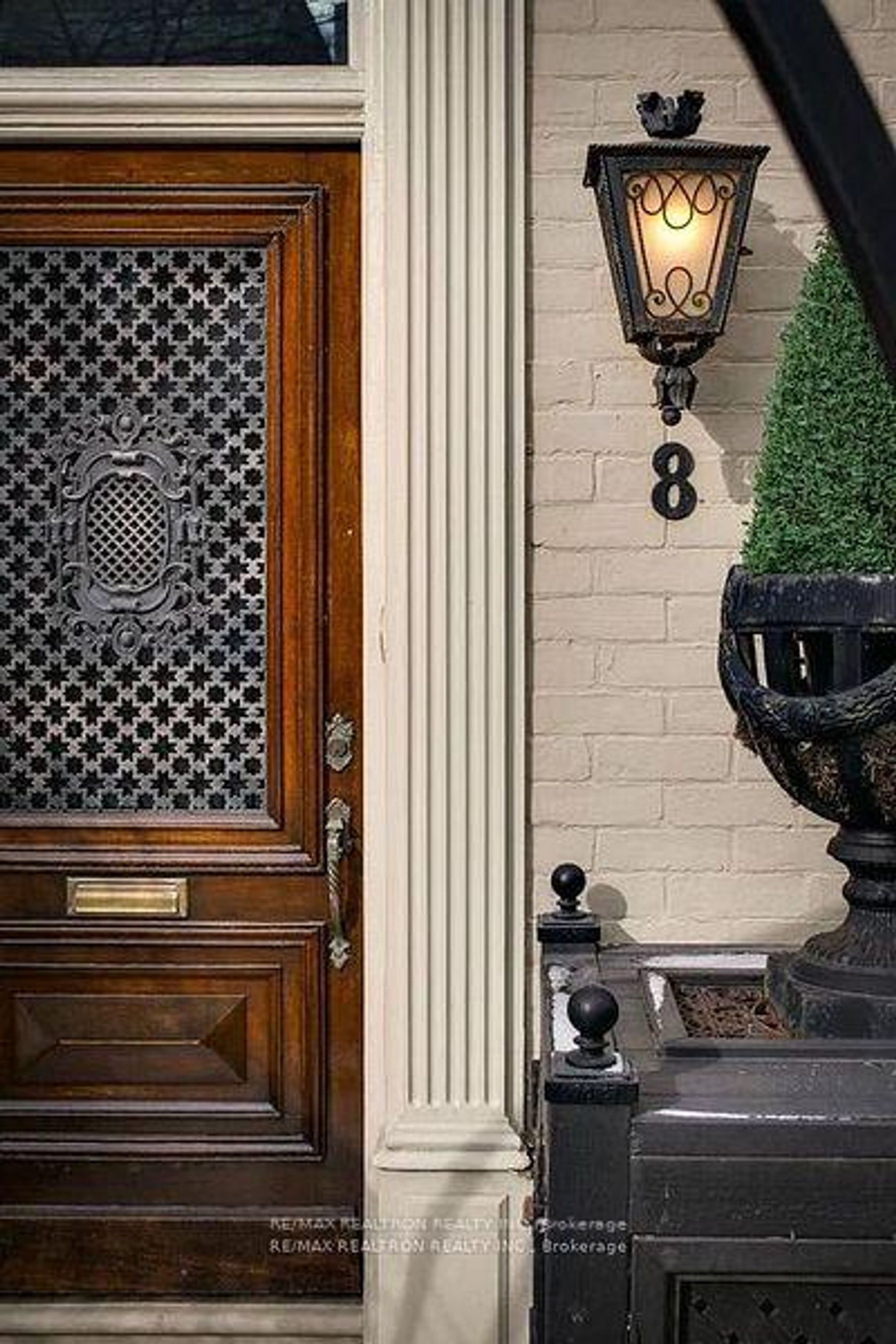 8 Belmont Street, Annex, Toronto 