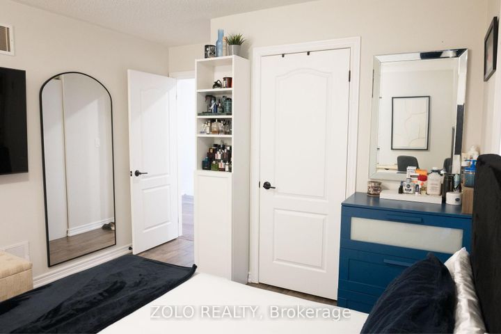 Photo 38 at 107 Attridge Crescent, Waterdown, Hamilton