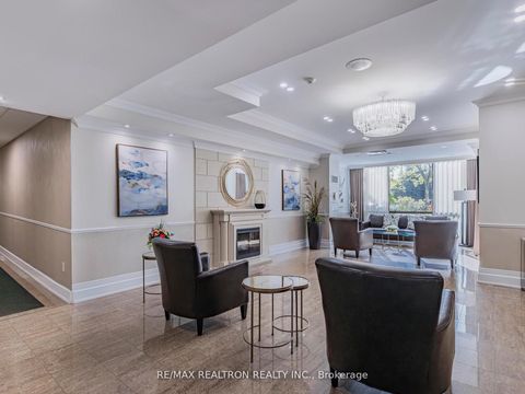 Photo 4 at 1015 - 40 Harding Boulevard W, North Richvale, Richmond Hill