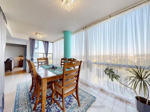 Photo 13 at 1015 - 40 Harding Boulevard W, North Richvale, Richmond Hill