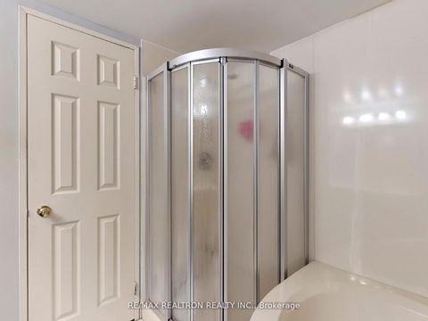 Photo 29 at 1015 - 40 Harding Boulevard W, North Richvale, Richmond Hill