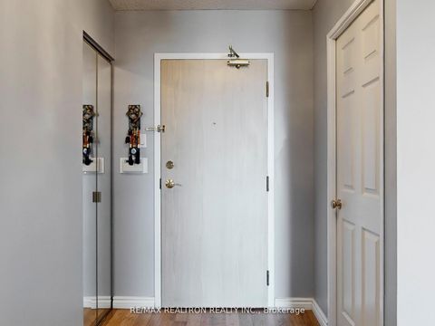 Photo 34 at 1015 - 40 Harding Boulevard W, North Richvale, Richmond Hill