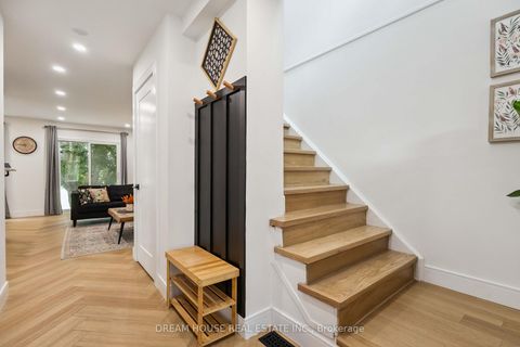 Photo 7 at 1430 Palmetto Drive, Samac, Oshawa