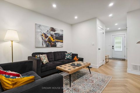 Photo 8 at 1430 Palmetto Drive, Samac, Oshawa