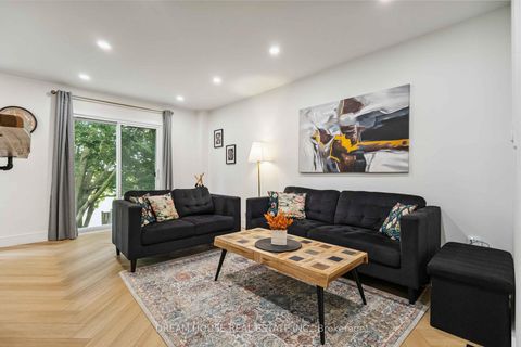 Photo 9 at 1430 Palmetto Drive, Samac, Oshawa