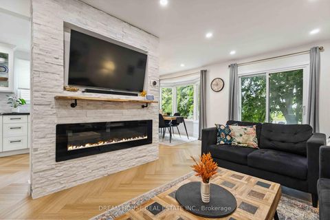 Photo 11 at 1430 Palmetto Drive, Samac, Oshawa