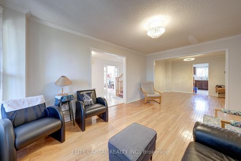 Photo 5 at 36 Ashcott Street, Milliken, Toronto