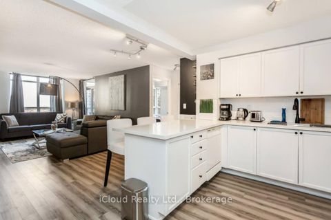 Photo 1 at 933 - 3888 Duke Of York Boulevard, City Centre, Mississauga