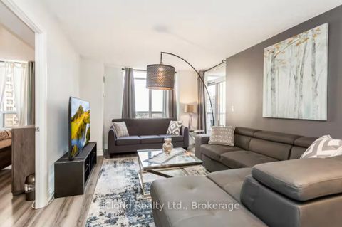 Photo 6 at 933 - 3888 Duke Of York Boulevard, City Centre, Mississauga