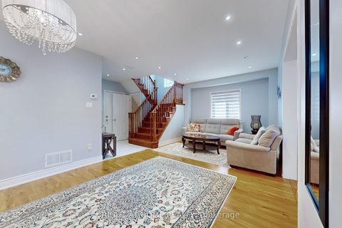 Photo 5 at 805 Stonehaven Avenue, Wyndham, Newmarket