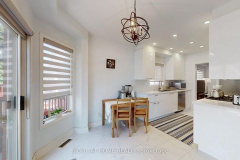 Photo 21 at 805 Stonehaven Avenue, Wyndham, Newmarket