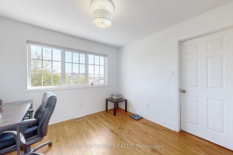 Photo 32 at 805 Stonehaven Avenue, Wyndham, Newmarket