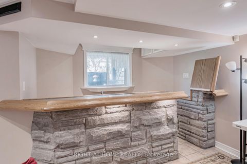 Photo 43 at 805 Stonehaven Avenue, Wyndham, Newmarket