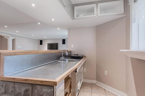 Photo 44 at 805 Stonehaven Avenue, Wyndham, Newmarket