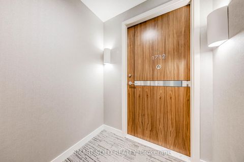 Photo 2 at 1712 - 85 McMahon Drive, Bayview Village, Toronto