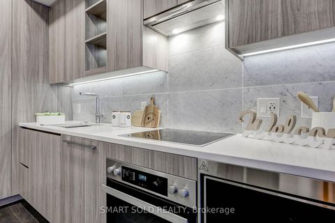Photo 14 at 1712 - 85 McMahon Drive, Bayview Village, Toronto