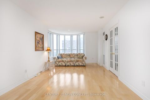 Photo 2 at 712 - 5 Northtown Way, Willowdale East, Toronto