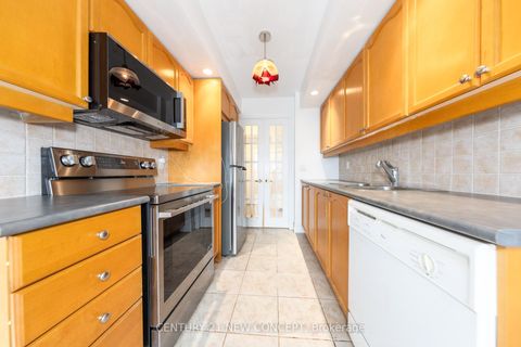 Photo 8 at 712 - 5 Northtown Way, Willowdale East, Toronto