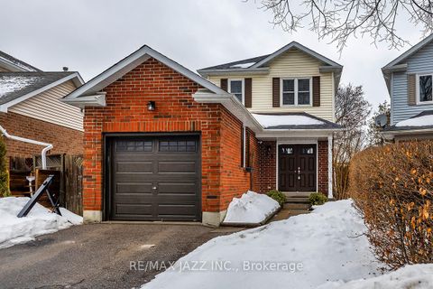 Photo 1 at 33 Mossgrove Court, Courtice, Clarington