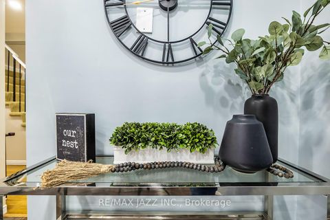 Photo 3 at 33 Mossgrove Court, Courtice, Clarington