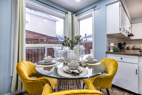 Photo 5 at 33 Mossgrove Court, Courtice, Clarington