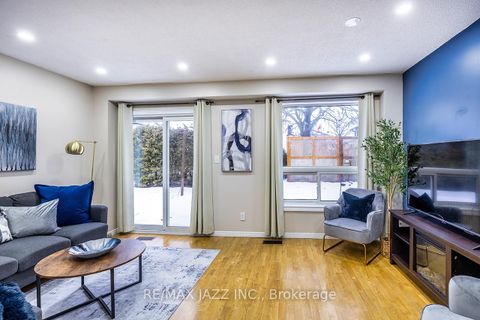 Photo 9 at 33 Mossgrove Court, Courtice, Clarington