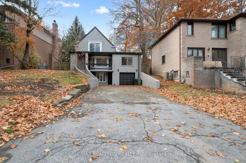 Photo 1 at 6 Woodvale Crescent, East York, Toronto