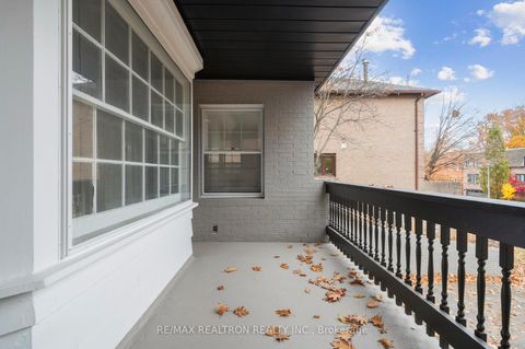 Photo 37 at 6 Woodvale Crescent, East York, Toronto