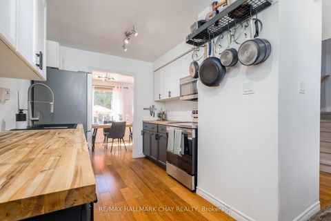 Photo 13 at 54 Wallace Drive, Northwest, Barrie