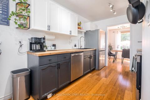 Photo 14 at 54 Wallace Drive, Northwest, Barrie