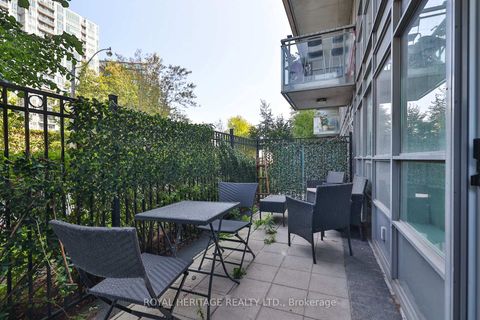 Photo 22 at 104 - 38 Joe Shuster Way, South Parkdale, Toronto