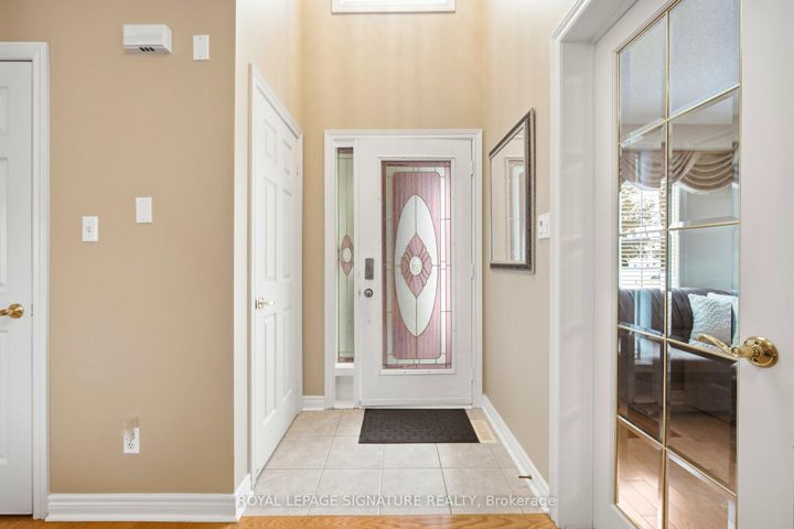 Photo 5 at 52 Durham Street, Georgetown, Halton Hills