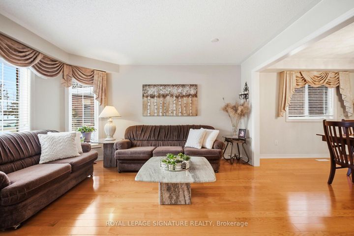 Photo 11 at 52 Durham Street, Georgetown, Halton Hills
