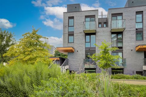 Photo 2 at TH3 - 10 Brin Drive, Humber Valley, Toronto