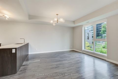 Photo 14 at TH3 - 10 Brin Drive, Humber Valley, Toronto