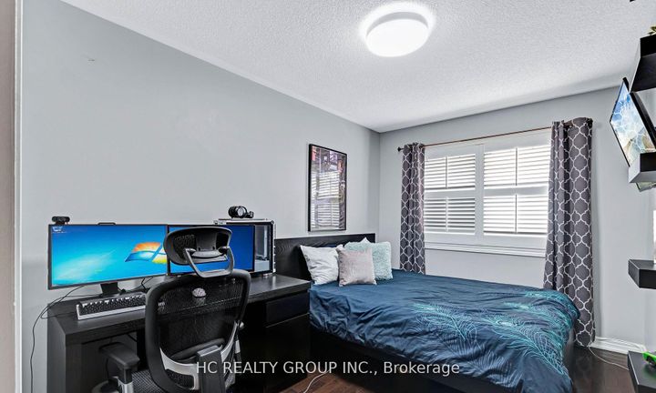 Photo 25 at 90 Boticelli Way, Vellore Village, Vaughan