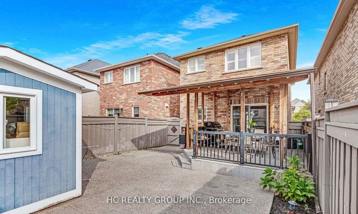 Photo 37 at 90 Boticelli Way, Vellore Village, Vaughan