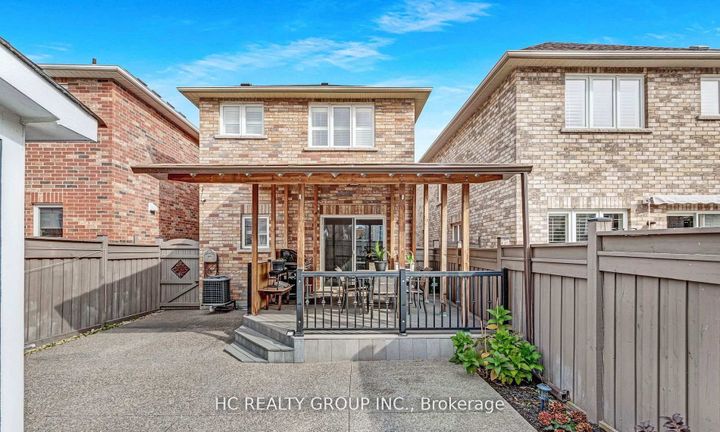 Photo 38 at 90 Boticelli Way, Vellore Village, Vaughan