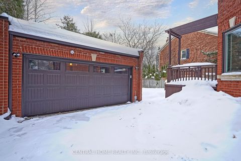 Photo 48 at 28 Theobald's Circle, Mill Pond, Richmond Hill