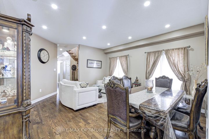 Photo 7 at 9 Ballyhaise Crescent, Credit Valley, Brampton