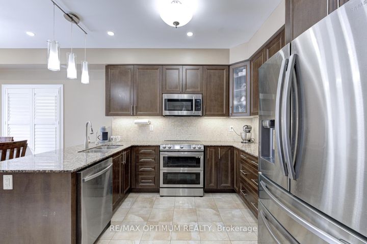 Photo 16 at 9 Ballyhaise Crescent, Credit Valley, Brampton