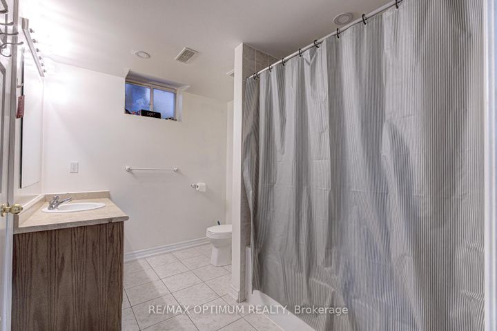 Photo 43 at 9 Ballyhaise Crescent, Credit Valley, Brampton