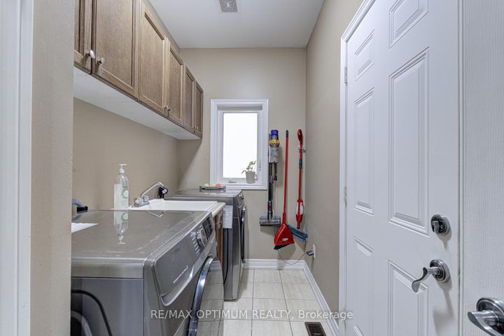 Photo 45 at 9 Ballyhaise Crescent, Credit Valley, Brampton