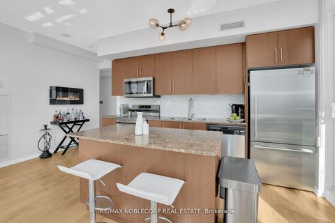 Photo 10 at 4407 - 55 Bremner Boulevard, Waterfront Communities C1, Toronto